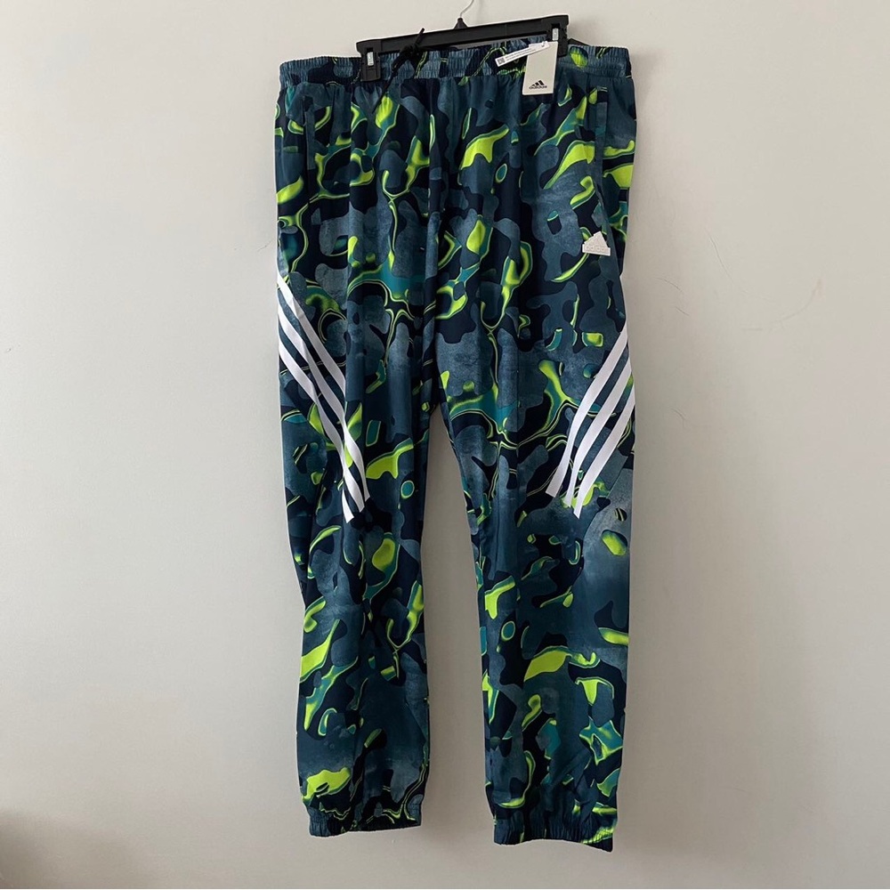 Men’s adidas Future Icons Allover Print Pants Size XXL